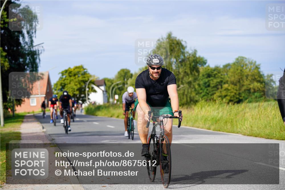31.08.2025 - Elbe Triathlon Hamburg Michael Burmester http://msf.ph/oto/8675612 31.08.2025 10:20:48 Radfahren 419, 564, 588, 749, 947, 968, 1012, 1023, 1045, 1078, 1100 meine-sportfotos.de