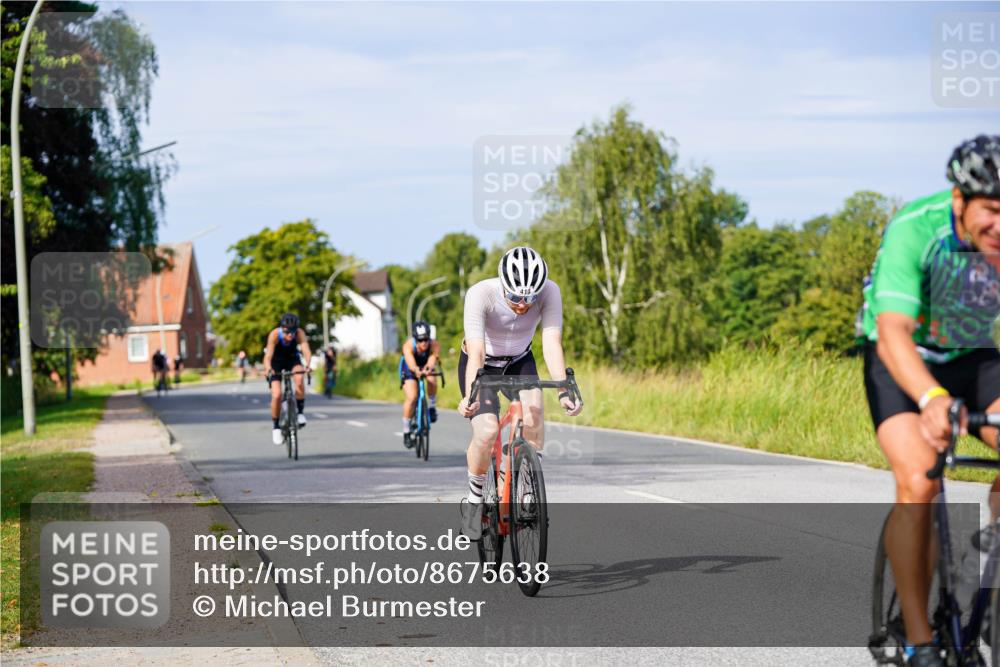 31.08.2025 - Elbe Triathlon Hamburg Michael Burmester http://msf.ph/oto/8675638 31.08.2025 10:20:54 Radfahren 419, 564, 880, 931, 1012 meine-sportfotos.de