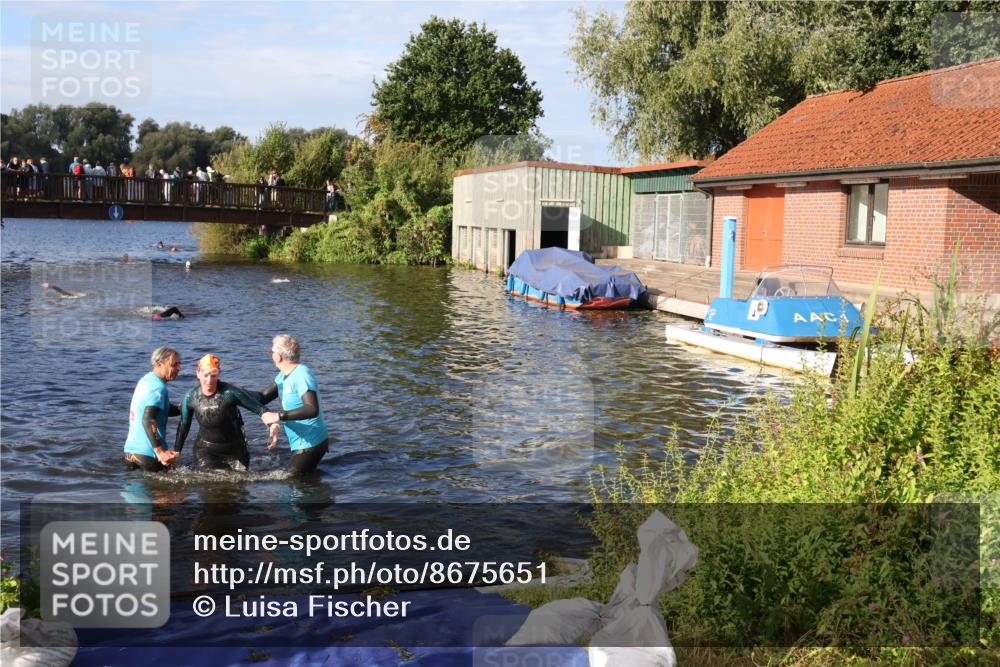 31.08.2025 - Elbe Triathlon Hamburg Luisa Fischer http://msf.ph/oto/8675651 31.08.2025 08:59:26 Schwimmen 322 meine-sportfotos.de