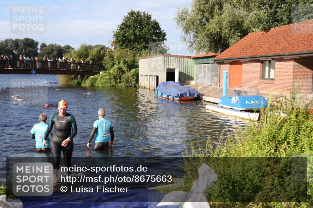 31.08.2025 - Elbe Triathlon Hamburg Luisa Fischer http://msf.ph/oto/8675663 31.08.2025 08:59:28 Schwimmen 322 meine-sportfotos.de