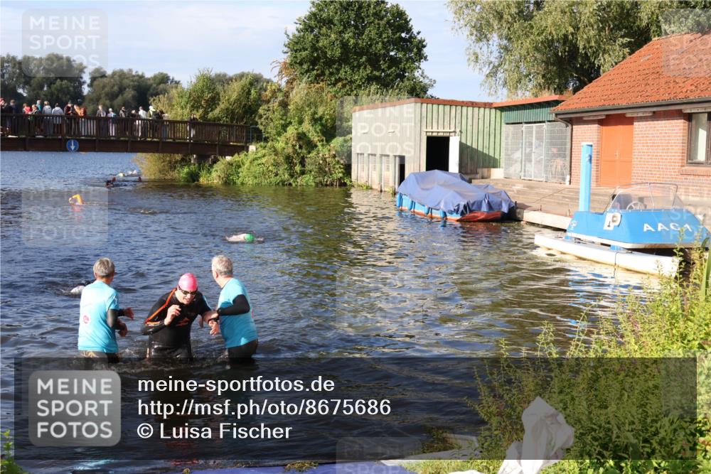 31.08.2025 - Elbe Triathlon Hamburg Luisa Fischer http://msf.ph/oto/8675686 31.08.2025 08:59:45 Schwimmen 453 meine-sportfotos.de