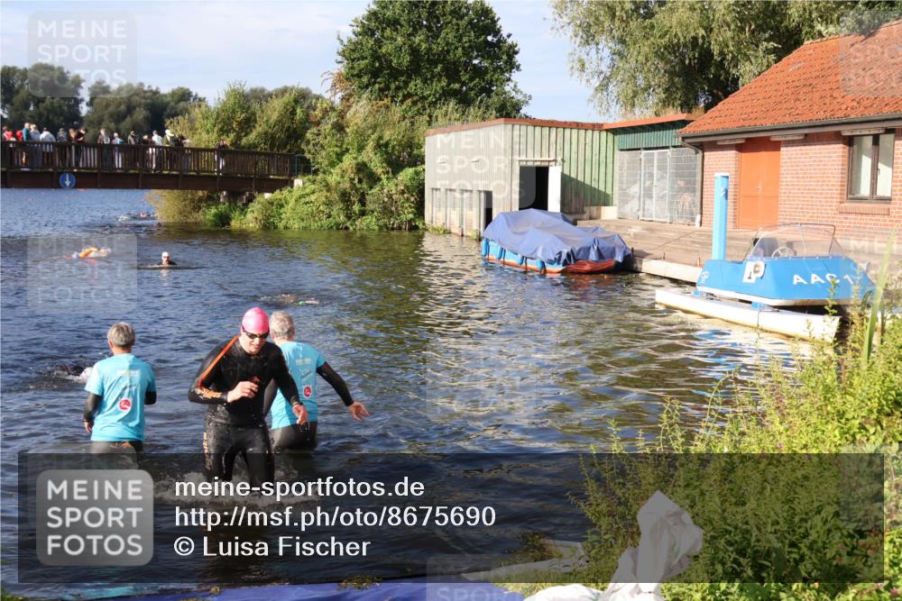 31.08.2025 - Elbe Triathlon Hamburg Luisa Fischer http://msf.ph/oto/8675690 31.08.2025 08:59:46 Schwimmen 453 meine-sportfotos.de