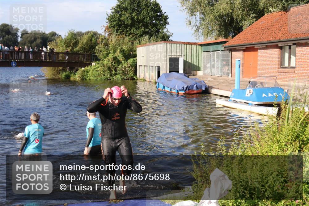 31.08.2025 - Elbe Triathlon Hamburg Luisa Fischer http://msf.ph/oto/8675698 31.08.2025 08:59:47 Schwimmen 445, 453 meine-sportfotos.de