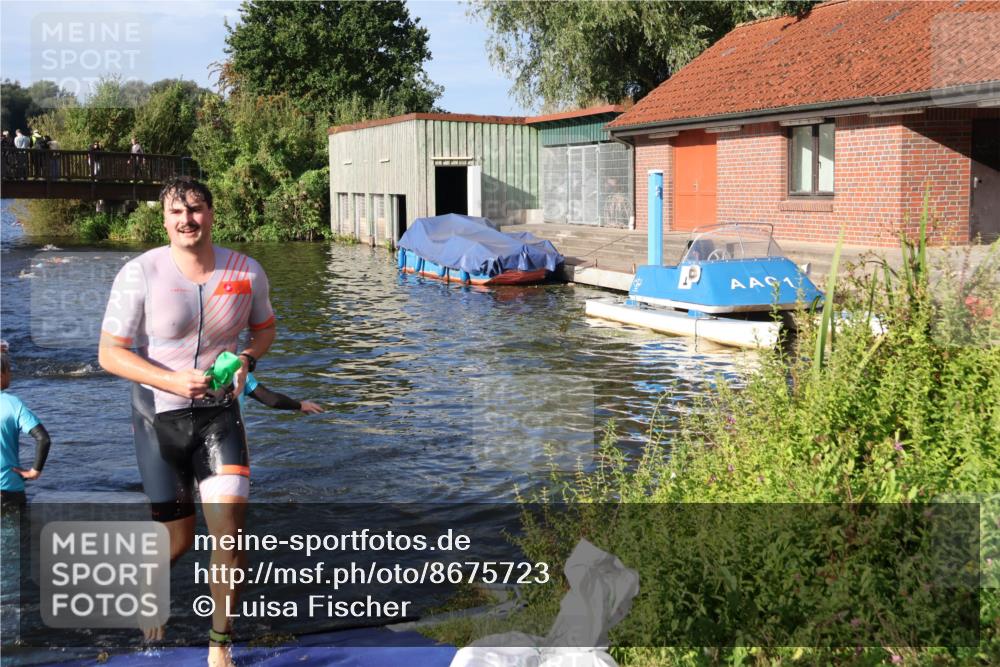 31.08.2025 - Elbe Triathlon Hamburg Luisa Fischer http://msf.ph/oto/8675723 31.08.2025 09:00:05 Schwimmen 451 meine-sportfotos.de