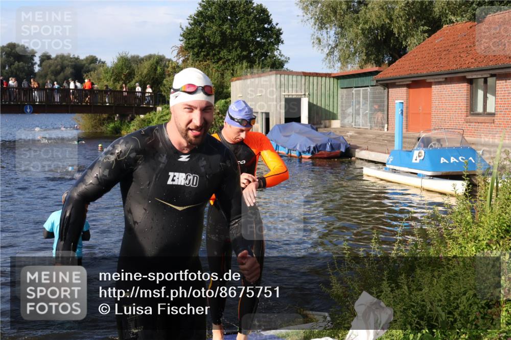 31.08.2025 - Elbe Triathlon Hamburg Luisa Fischer http://msf.ph/oto/8675751 31.08.2025 09:00:21 Schwimmen 456, 490 meine-sportfotos.de
