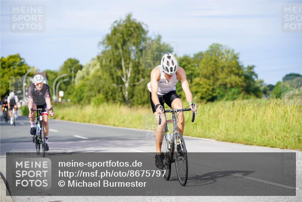 31.08.2025 - Elbe Triathlon Hamburg Michael Burmester http://msf.ph/oto/8675797 31.08.2025 10:21:35 Radfahren 736, 766, 907, 933, 957, 960, 986 meine-sportfotos.de
