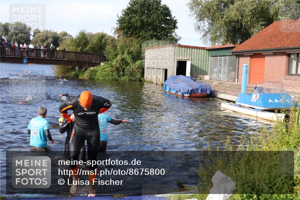 31.08.2025 - Elbe Triathlon Hamburg Luisa Fischer http://msf.ph/oto/8675800 31.08.2025 09:00:50 Schwimmen 403, 414, 489 meine-sportfotos.de