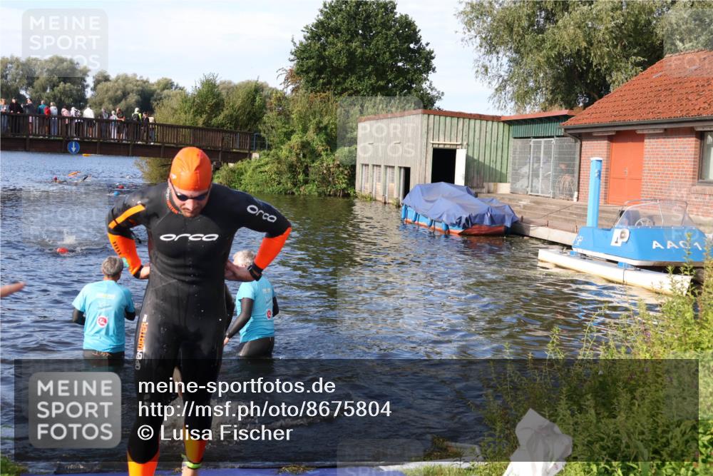 31.08.2025 - Elbe Triathlon Hamburg Luisa Fischer http://msf.ph/oto/8675804 31.08.2025 09:00:51 Schwimmen 403, 414, 489 meine-sportfotos.de