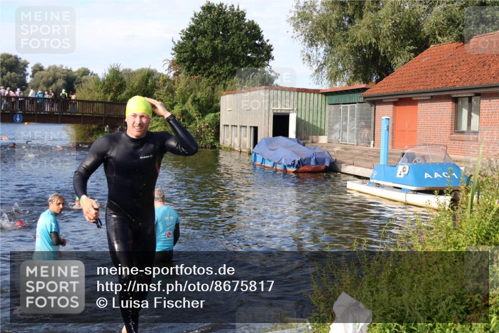 31.08.2025 - Elbe Triathlon Hamburg Luisa Fischer http://msf.ph/oto/8675817 31.08.2025 09:00:58 Schwimmen 414, 514 meine-sportfotos.de