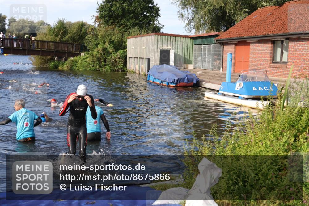 31.08.2025 - Elbe Triathlon Hamburg Luisa Fischer http://msf.ph/oto/8675866 31.08.2025 09:01:32 Schwimmen 502, 533 meine-sportfotos.de