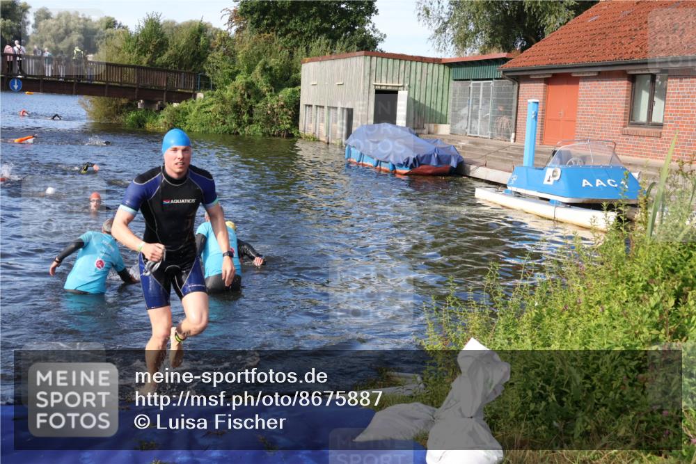 31.08.2025 - Elbe Triathlon Hamburg Luisa Fischer http://msf.ph/oto/8675887 31.08.2025 09:01:39 Schwimmen 431, 533, 534 meine-sportfotos.de