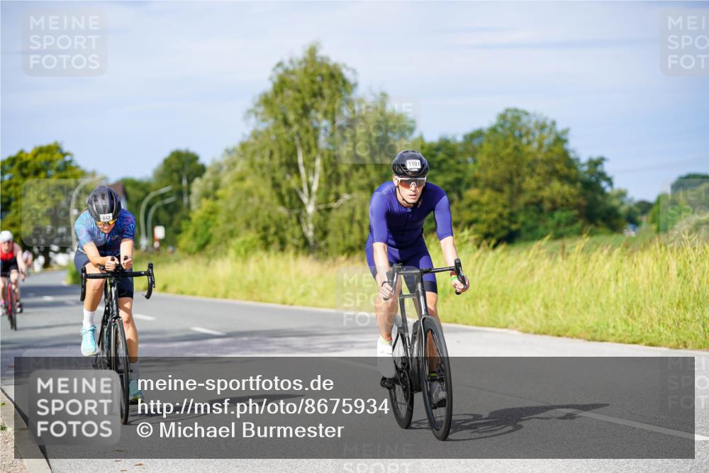 31.08.2025 - Elbe Triathlon Hamburg Michael Burmester http://msf.ph/oto/8675934 31.08.2025 10:22:03 Radfahren 413, 783, 796, 814, 842, 1030, 1042, 1081, 1101 meine-sportfotos.de