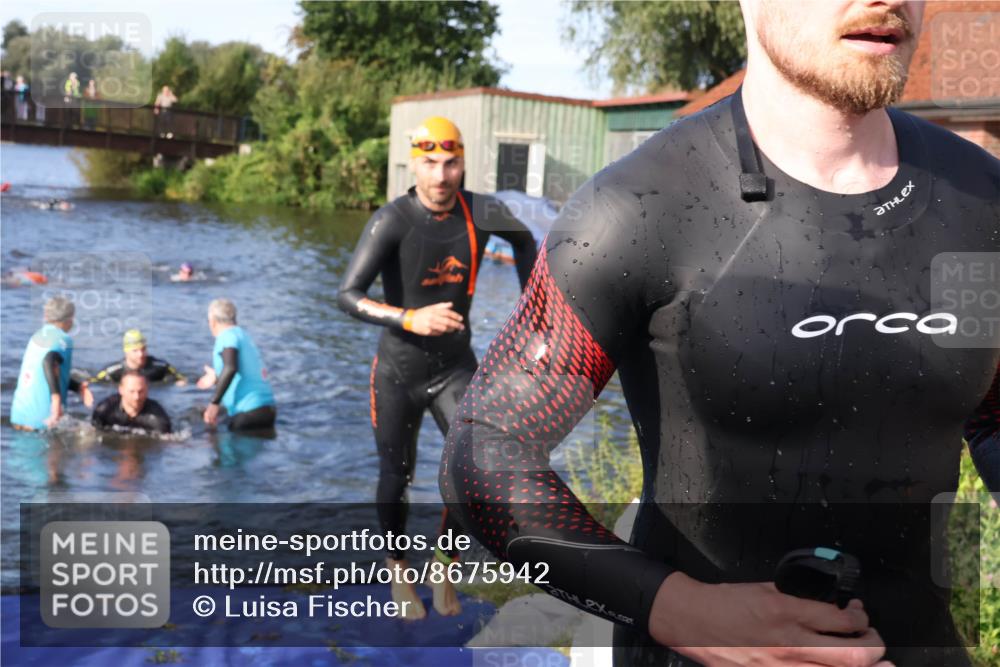 31.08.2025 - Elbe Triathlon Hamburg Luisa Fischer http://msf.ph/oto/8675942 31.08.2025 09:02:00 Schwimmen 434, 469, 507, 519 meine-sportfotos.de