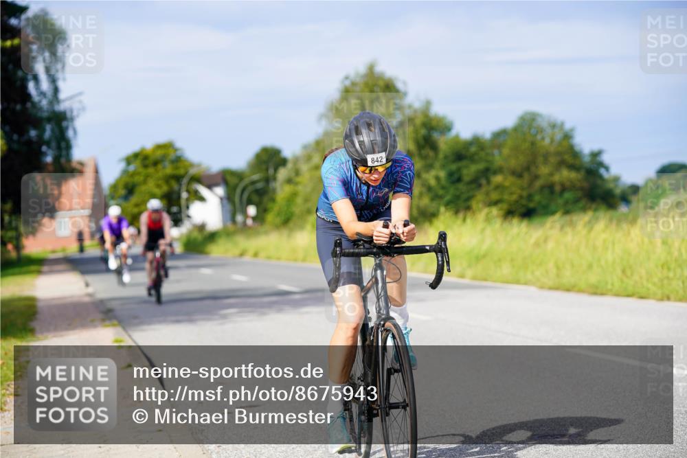 31.08.2025 - Elbe Triathlon Hamburg Michael Burmester http://msf.ph/oto/8675943 31.08.2025 10:22:04 Radfahren 413, 783, 796, 814, 842, 1042, 1081, 1101 meine-sportfotos.de