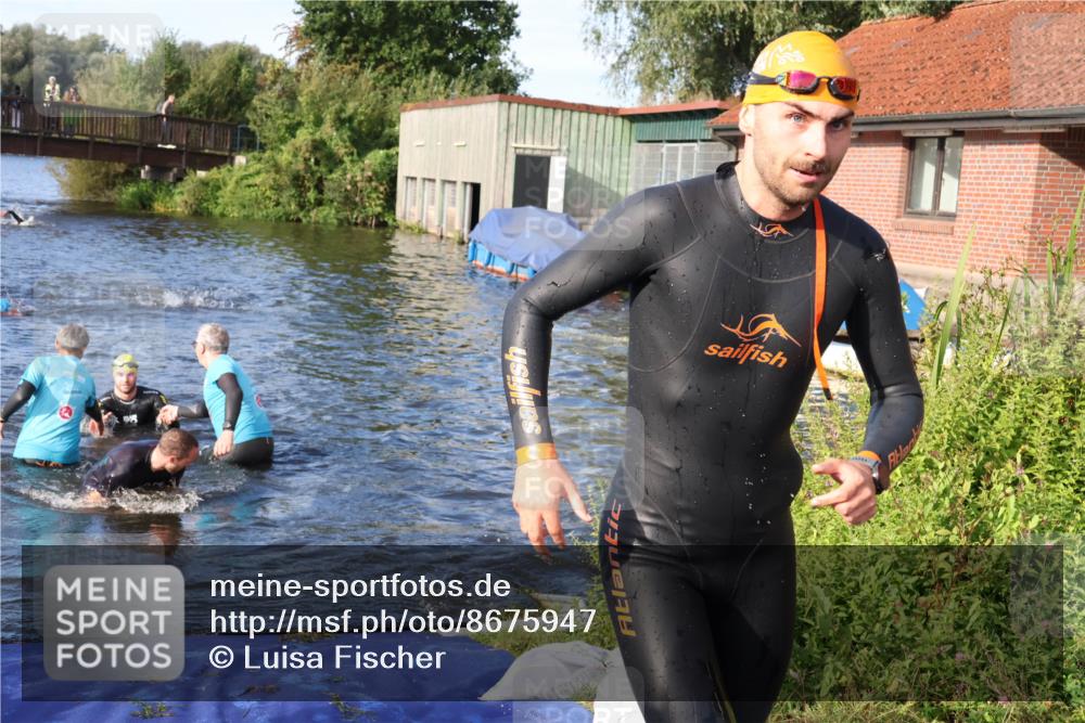 31.08.2025 - Elbe Triathlon Hamburg Luisa Fischer http://msf.ph/oto/8675947 31.08.2025 09:02:01 Schwimmen 434, 469, 507, 519 meine-sportfotos.de