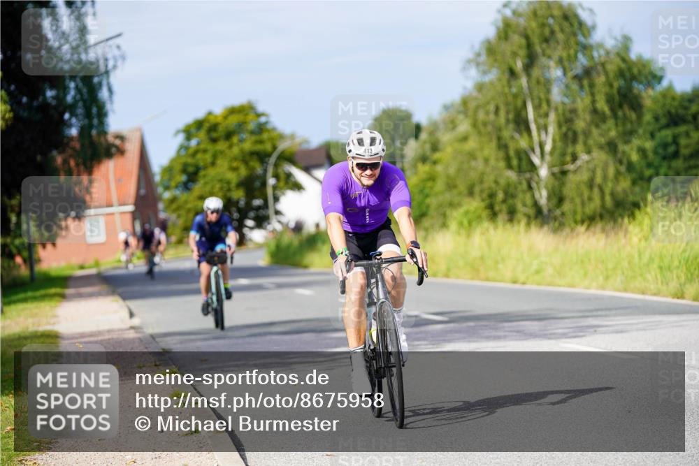 31.08.2025 - Elbe Triathlon Hamburg Michael Burmester http://msf.ph/oto/8675958 31.08.2025 10:22:07 Radfahren 413, 783, 842, 1042, 1081 meine-sportfotos.de