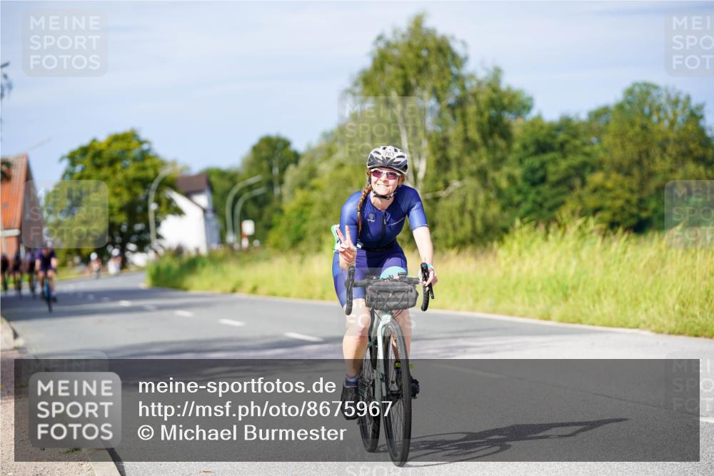 31.08.2025 - Elbe Triathlon Hamburg Michael Burmester http://msf.ph/oto/8675967 31.08.2025 10:22:09 Radfahren 413, 783, 824, 1081 meine-sportfotos.de