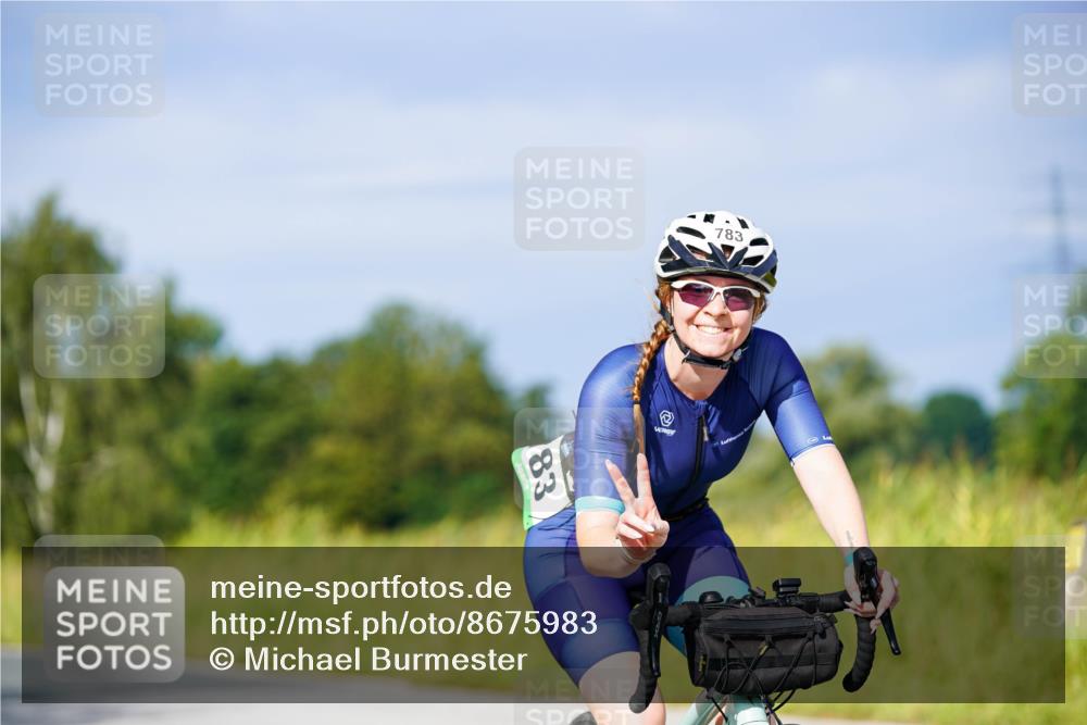31.08.2025 - Elbe Triathlon Hamburg Michael Burmester http://msf.ph/oto/8675983 31.08.2025 10:22:10 Radfahren 413, 783, 824, 1000, 1081 meine-sportfotos.de