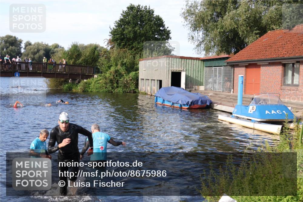 31.08.2025 - Elbe Triathlon Hamburg Luisa Fischer http://msf.ph/oto/8675986 31.08.2025 09:02:32 Schwimmen 600 meine-sportfotos.de