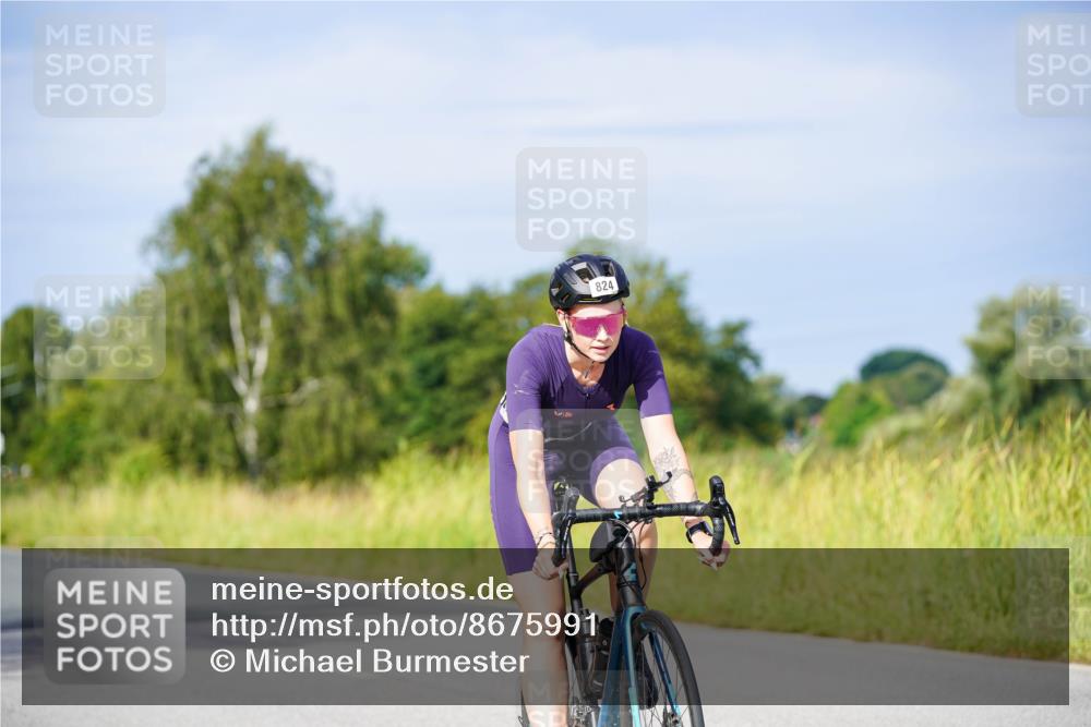 31.08.2025 - Elbe Triathlon Hamburg Michael Burmester http://msf.ph/oto/8675991 31.08.2025 10:22:15 Radfahren 730, 824, 974, 1000 meine-sportfotos.de