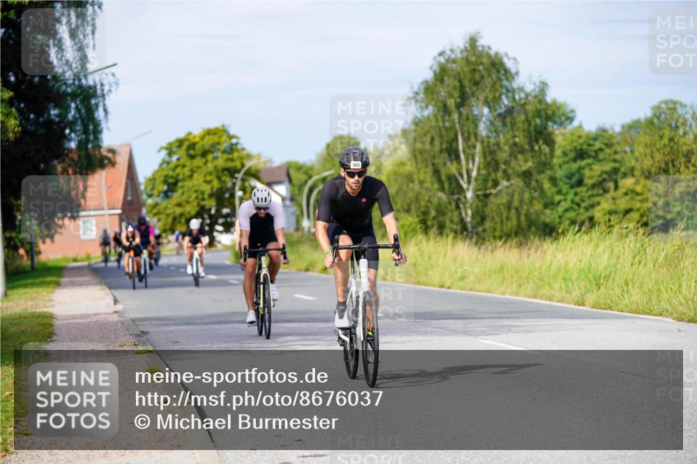 31.08.2025 - Elbe Triathlon Hamburg Michael Burmester http://msf.ph/oto/8676037 31.08.2025 10:22:27 Radfahren 612, 832, 899, 983, 1009, 1051, 1052, 1085 meine-sportfotos.de