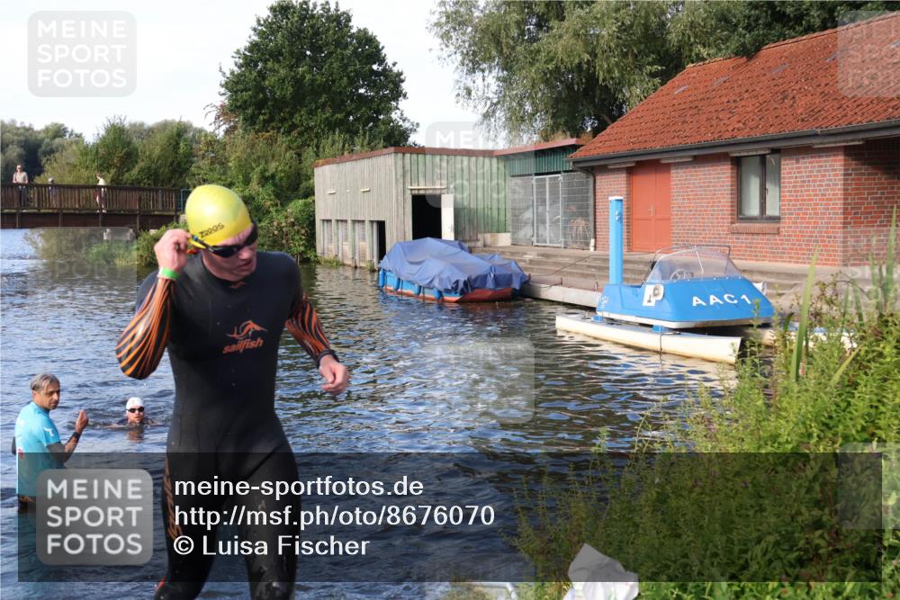 31.08.2025 - Elbe Triathlon Hamburg Luisa Fischer http://msf.ph/oto/8676070 31.08.2025 09:03:53 Schwimmen 387, 483, 528 meine-sportfotos.de