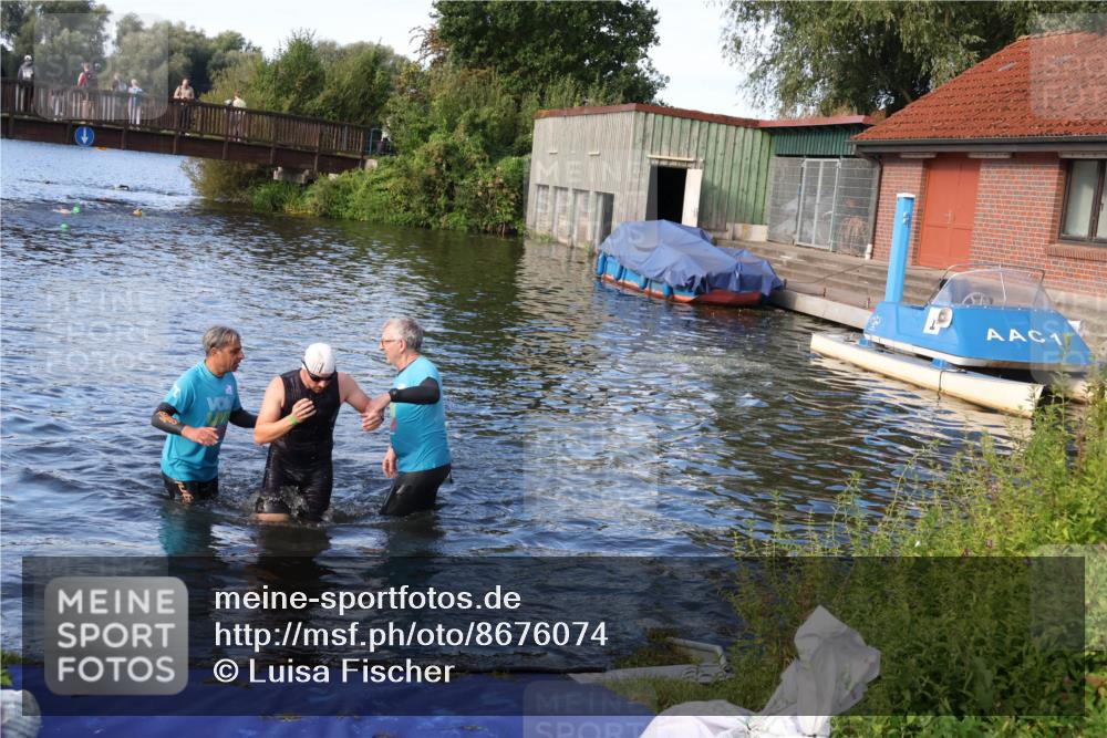 31.08.2025 - Elbe Triathlon Hamburg Luisa Fischer http://msf.ph/oto/8676074 31.08.2025 09:03:59 Schwimmen 528 meine-sportfotos.de