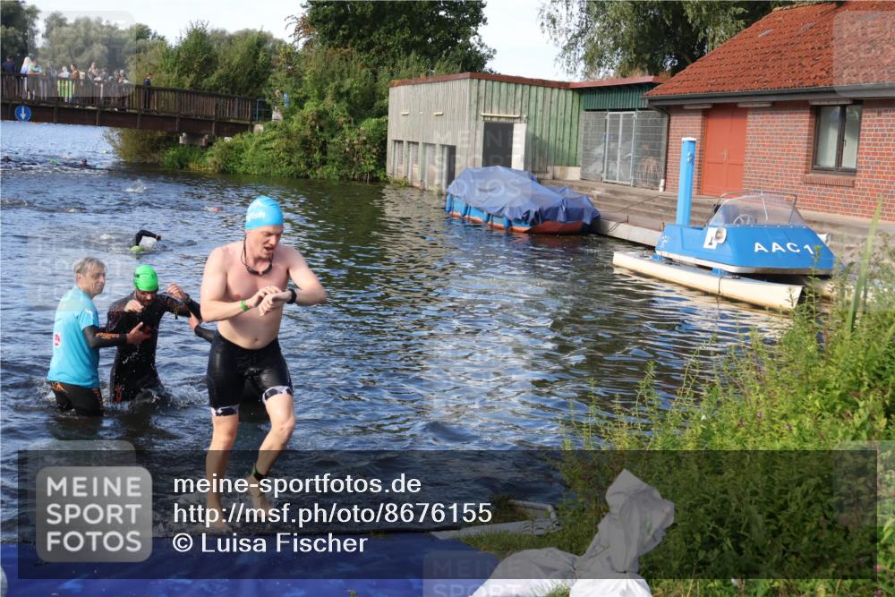 31.08.2025 - Elbe Triathlon Hamburg Luisa Fischer http://msf.ph/oto/8676155 31.08.2025 09:05:20 Schwimmen 495, 522 meine-sportfotos.de