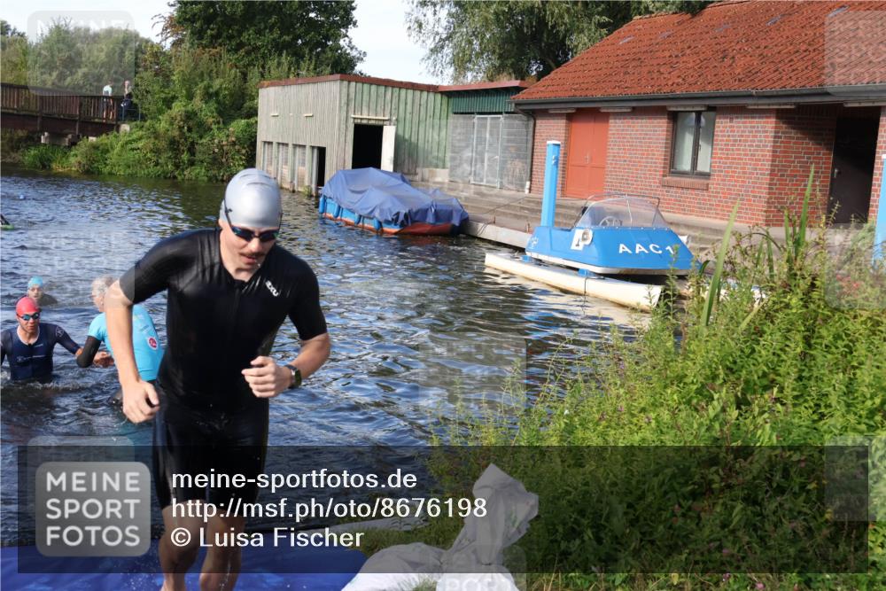 31.08.2025 - Elbe Triathlon Hamburg Luisa Fischer http://msf.ph/oto/8676198 31.08.2025 09:05:51 Schwimmen 420, 463, 547 meine-sportfotos.de