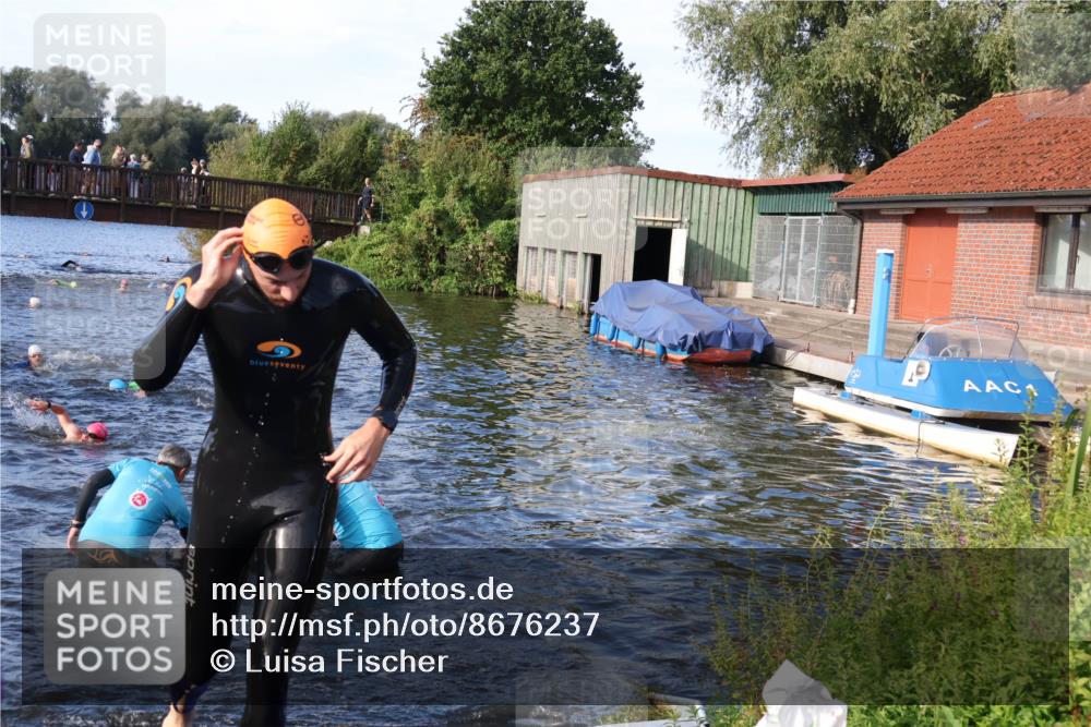 31.08.2025 - Elbe Triathlon Hamburg Luisa Fischer http://msf.ph/oto/8676237 31.08.2025 09:06:07 Schwimmen 410, 447, 645 meine-sportfotos.de