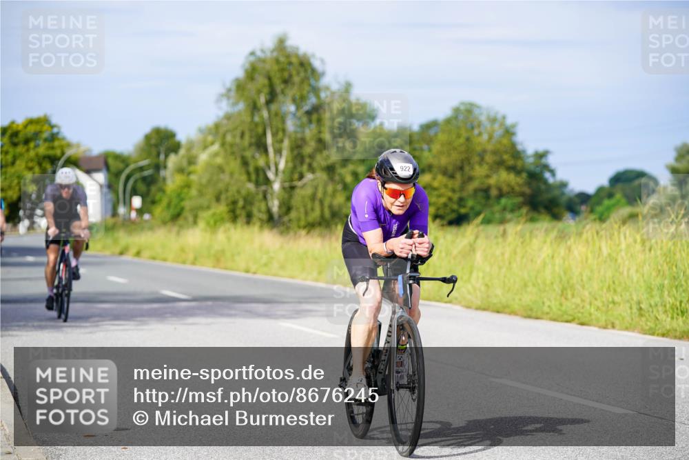 31.08.2025 - Elbe Triathlon Hamburg Michael Burmester http://msf.ph/oto/8676245 31.08.2025 10:23:17 Radfahren 922, 965, 989, 1016, 1056, 1086, 1107 meine-sportfotos.de