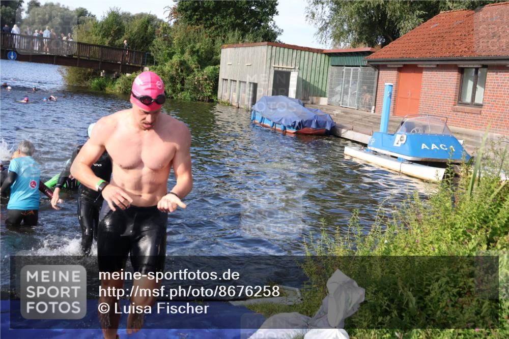 31.08.2025 - Elbe Triathlon Hamburg Luisa Fischer http://msf.ph/oto/8676258 31.08.2025 09:06:18 Schwimmen 410, 416, 524, 598 meine-sportfotos.de