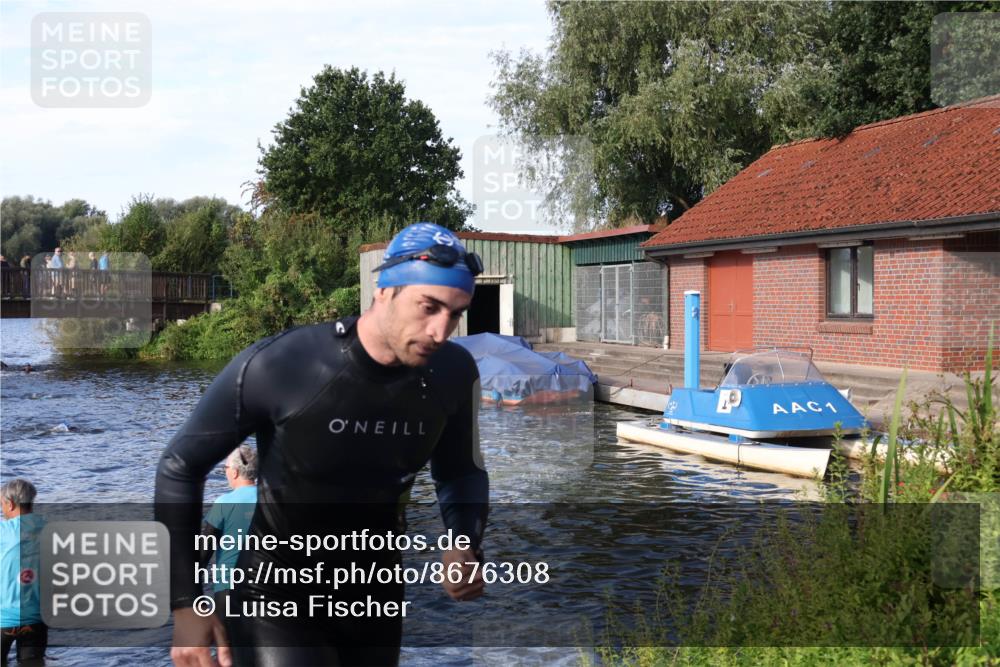 31.08.2025 - Elbe Triathlon Hamburg Luisa Fischer http://msf.ph/oto/8676308 31.08.2025 09:06:35 Schwimmen 537 meine-sportfotos.de