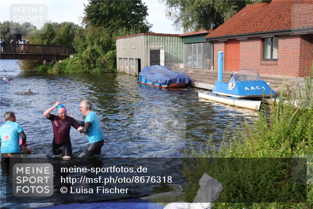 31.08.2025 - Elbe Triathlon Hamburg Luisa Fischer http://msf.ph/oto/8676318 31.08.2025 09:06:57 Schwimmen 391, 508, 526 meine-sportfotos.de
