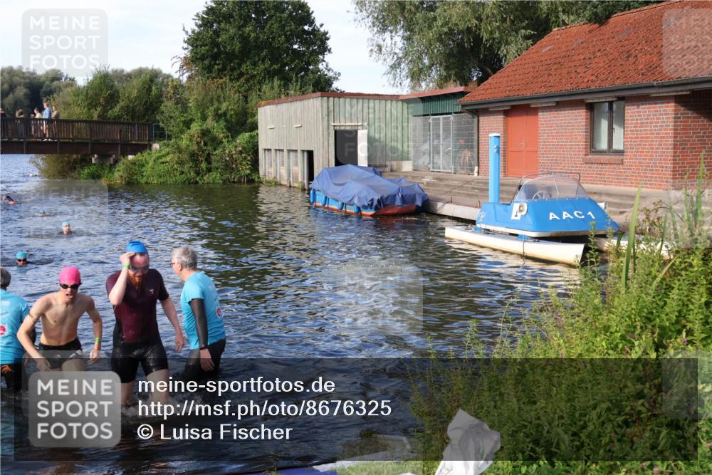31.08.2025 - Elbe Triathlon Hamburg Luisa Fischer http://msf.ph/oto/8676325 31.08.2025 09:06:58 Schwimmen 391, 508, 526 meine-sportfotos.de