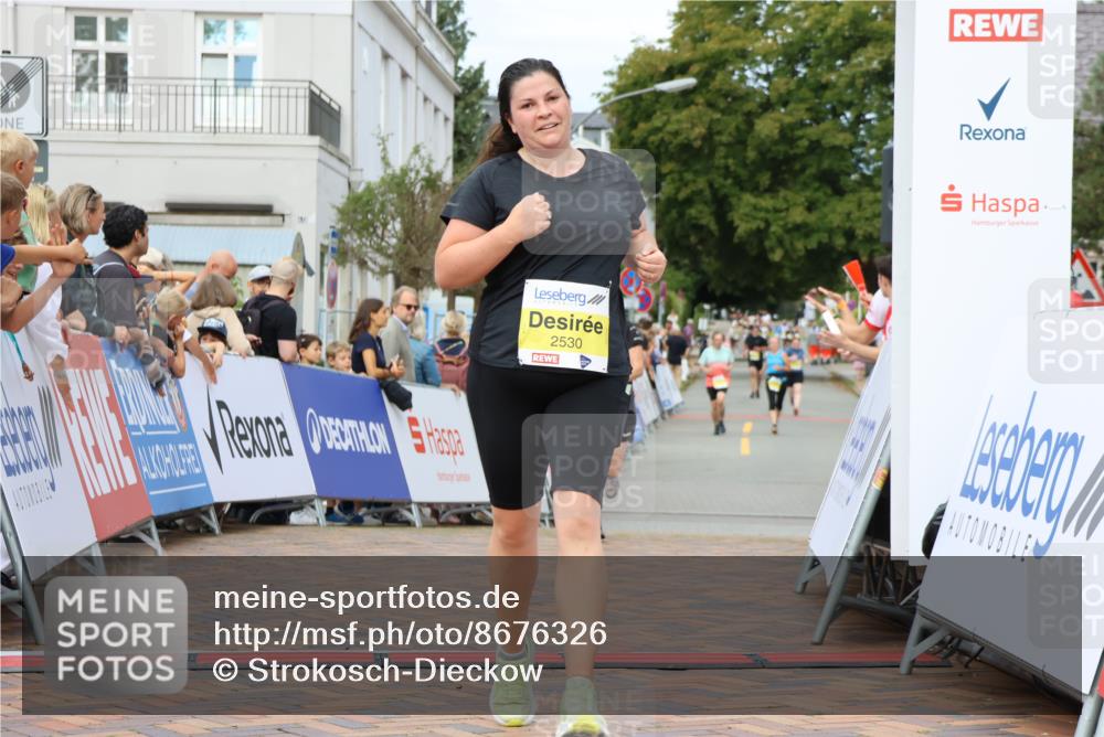 31.08.2025 - 21. Blankeneser Heldenlauf Strokosch-Dieckow http://msf.ph/oto/8676326 31.08.2025 10:33:48 Ziel 2635, 2634, 2530, 2534 meine-sportfotos.de