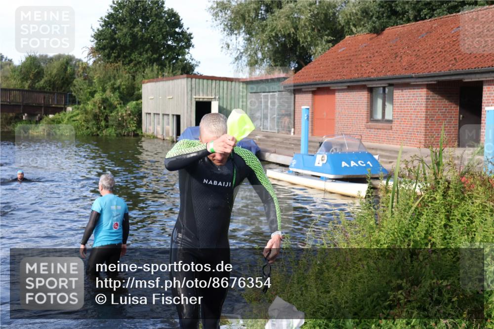 31.08.2025 - Elbe Triathlon Hamburg Luisa Fischer http://msf.ph/oto/8676354 31.08.2025 09:07:05 Schwimmen 391, 508, 526 meine-sportfotos.de