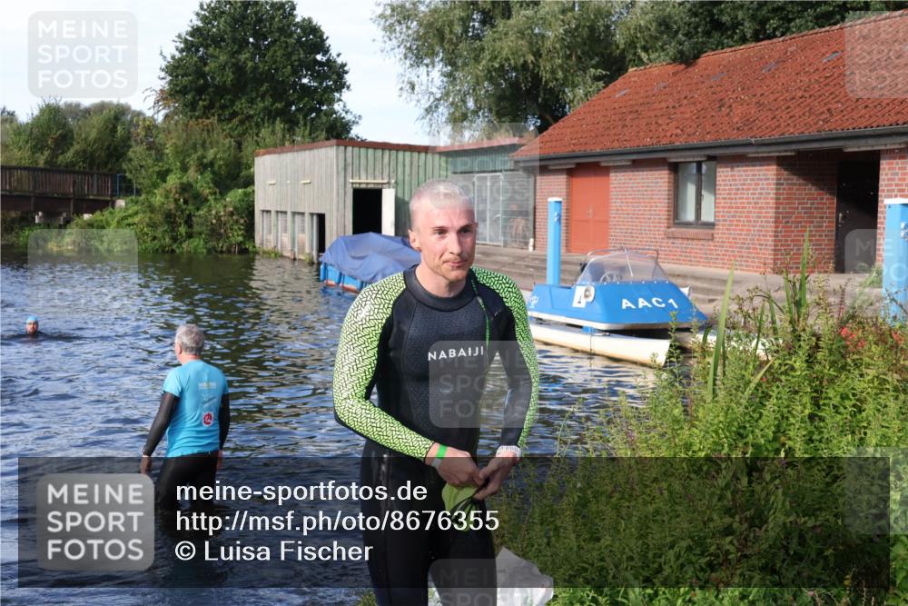 31.08.2025 - Elbe Triathlon Hamburg Luisa Fischer http://msf.ph/oto/8676355 31.08.2025 09:07:06 Schwimmen 391, 508, 510, 526 meine-sportfotos.de