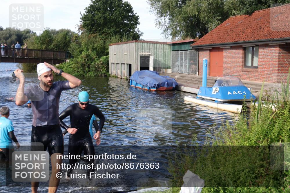 31.08.2025 - Elbe Triathlon Hamburg Luisa Fischer http://msf.ph/oto/8676363 31.08.2025 09:07:16 Schwimmen 482, 510 meine-sportfotos.de