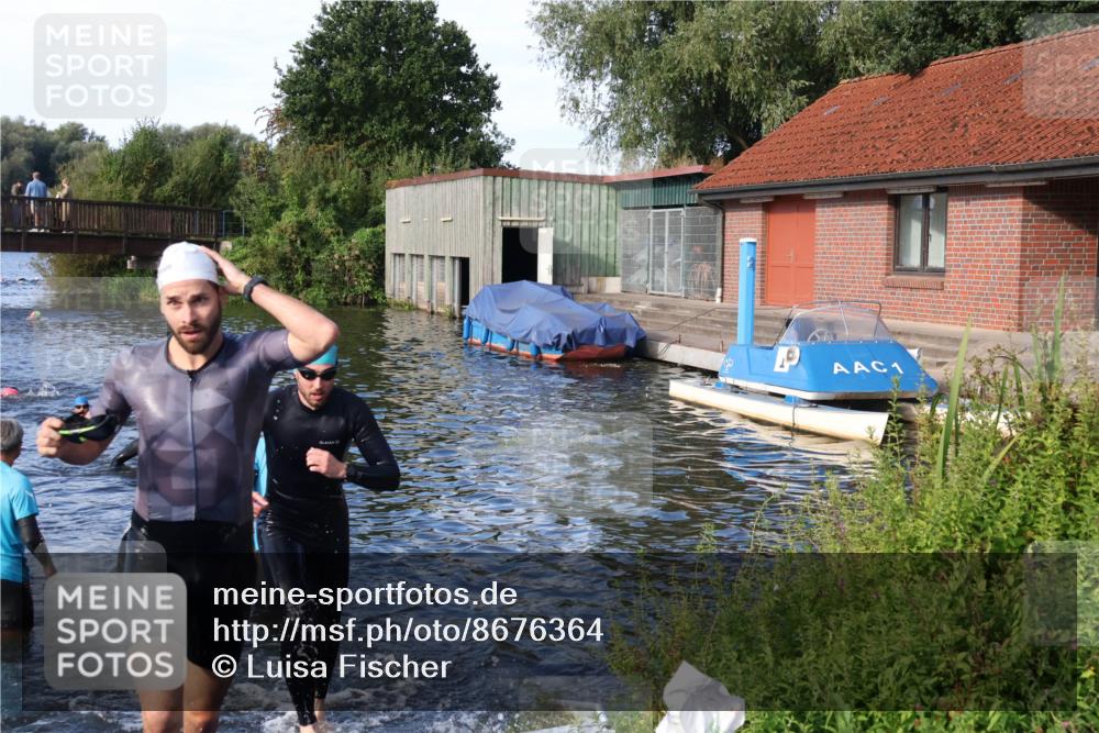 31.08.2025 - Elbe Triathlon Hamburg Luisa Fischer http://msf.ph/oto/8676364 31.08.2025 09:07:17 Schwimmen 482, 510 meine-sportfotos.de