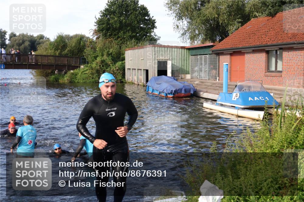 31.08.2025 - Elbe Triathlon Hamburg Luisa Fischer http://msf.ph/oto/8676391 31.08.2025 09:07:28 Schwimmen 388, 405, 618 meine-sportfotos.de