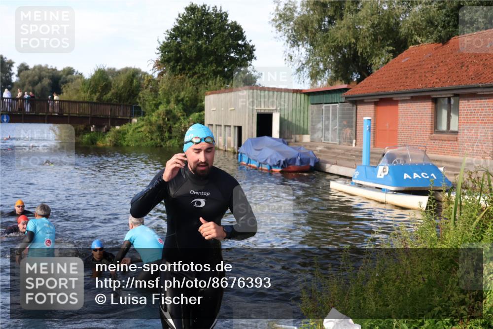 31.08.2025 - Elbe Triathlon Hamburg Luisa Fischer http://msf.ph/oto/8676393 31.08.2025 09:07:29 Schwimmen 388, 402, 405, 618 meine-sportfotos.de