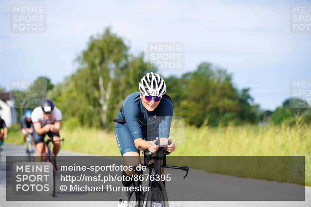 31.08.2025 - Elbe Triathlon Hamburg Michael Burmester http://msf.ph/oto/8676395 31.08.2025 10:23:53 Radfahren 704, 818, 861, 914, 926, 1031, 1043, 1109 meine-sportfotos.de
