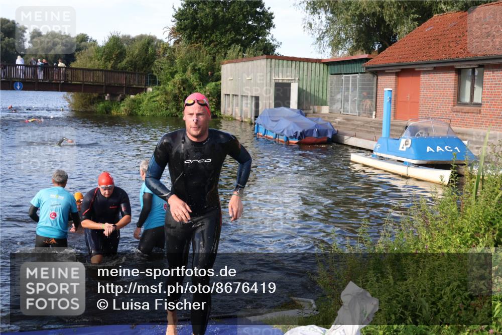 31.08.2025 - Elbe Triathlon Hamburg Luisa Fischer http://msf.ph/oto/8676419 31.08.2025 09:07:36 Schwimmen 402, 405, 487, 618 meine-sportfotos.de