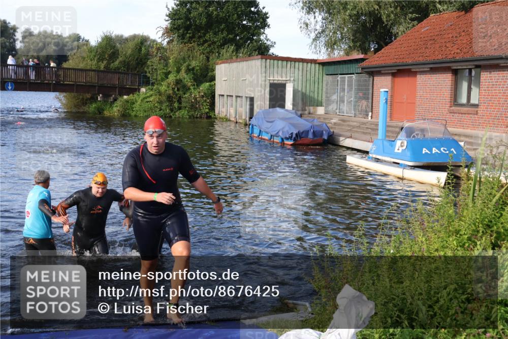 31.08.2025 - Elbe Triathlon Hamburg Luisa Fischer http://msf.ph/oto/8676425 31.08.2025 09:07:38 Schwimmen 402, 487, 618 meine-sportfotos.de