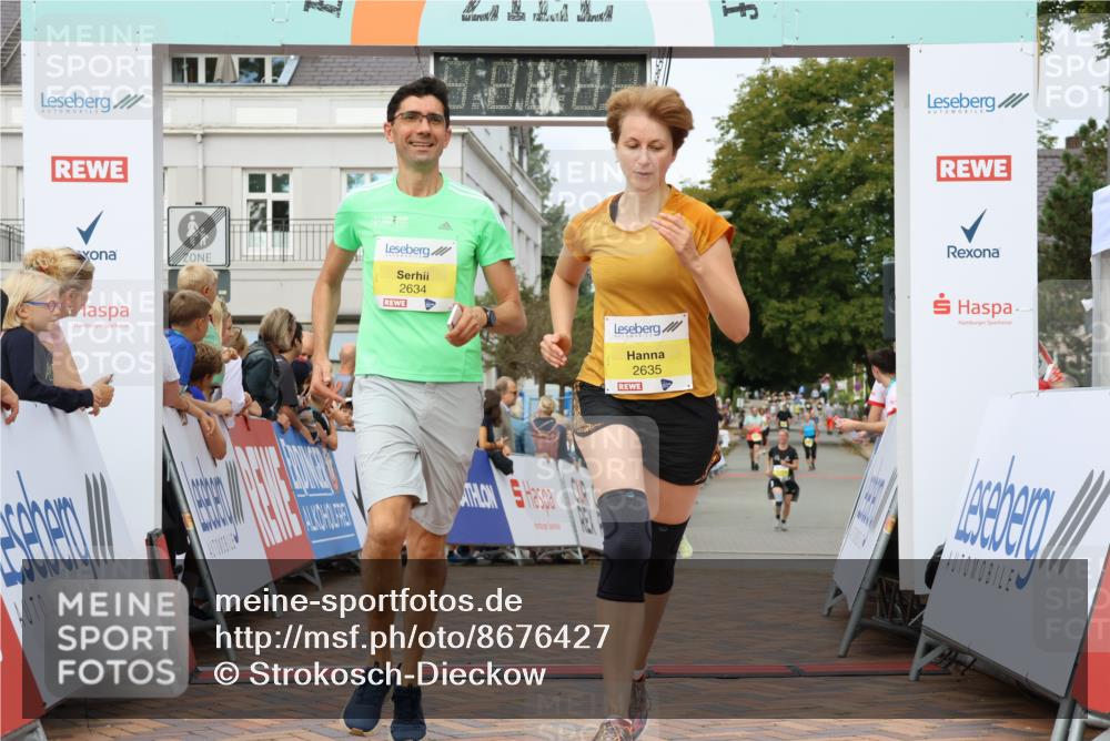 31.08.2025 - 21. Blankeneser Heldenlauf Strokosch-Dieckow http://msf.ph/oto/8676427 31.08.2025 10:33:43 Ziel 2652, 2409, 2635, 2634, 2530, 2542 meine-sportfotos.de