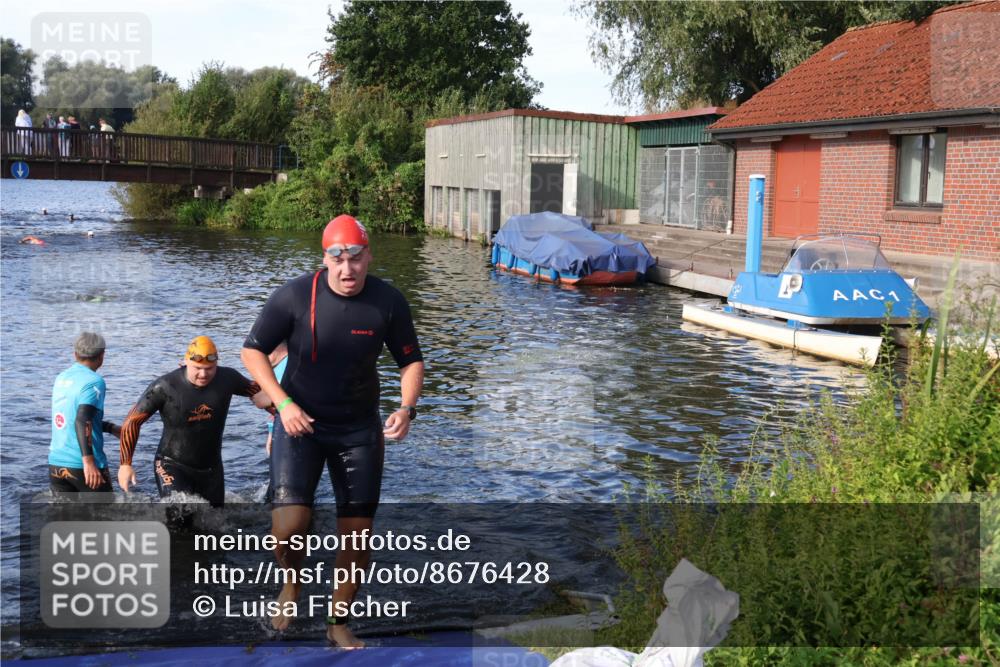31.08.2025 - Elbe Triathlon Hamburg Luisa Fischer http://msf.ph/oto/8676428 31.08.2025 09:07:39 Schwimmen 402, 487, 618 meine-sportfotos.de
