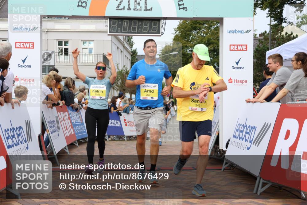 31.08.2025 - 21. Blankeneser Heldenlauf Strokosch-Dieckow http://msf.ph/oto/8676429 31.08.2025 10:28:23 Ziel 2249, 2140, 2133, 2625, 2431, 2088, 2052, 2531 meine-sportfotos.de