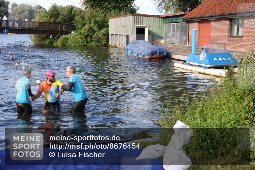 31.08.2025 - Elbe Triathlon Hamburg Luisa Fischer http://msf.ph/oto/8676454 31.08.2025 09:08:27 Schwimmen 500 meine-sportfotos.de
