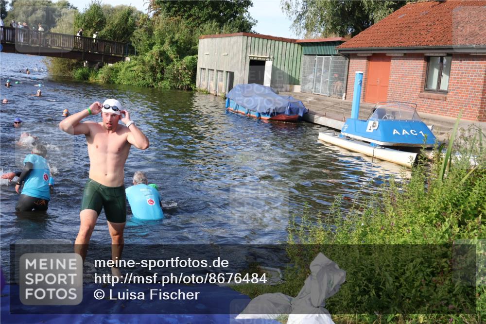 31.08.2025 - Elbe Triathlon Hamburg Luisa Fischer http://msf.ph/oto/8676484 31.08.2025 09:08:38 Schwimmen 399, 633, 636 meine-sportfotos.de